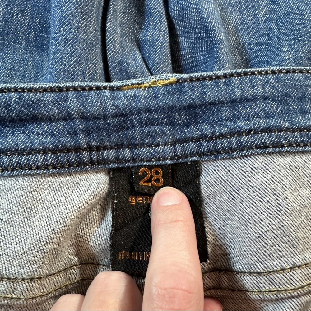 Genetic Denim “The Shane” Cigarette Jeans in Saddle Wash - Size 28 - Picture 11 of 16